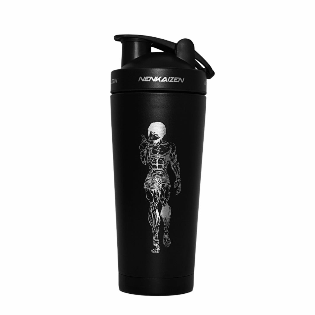 "Baki Hanma - BAKI" Edelstahl Shaker - NENKAIZEN Schwarzer Protein Shaker 750ml mit Laser Gravur von Baki Hanma und NK-Logo vorne